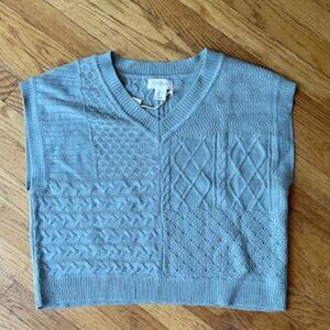 Jessica Simpson Knit Pattern Sleeveless Vest